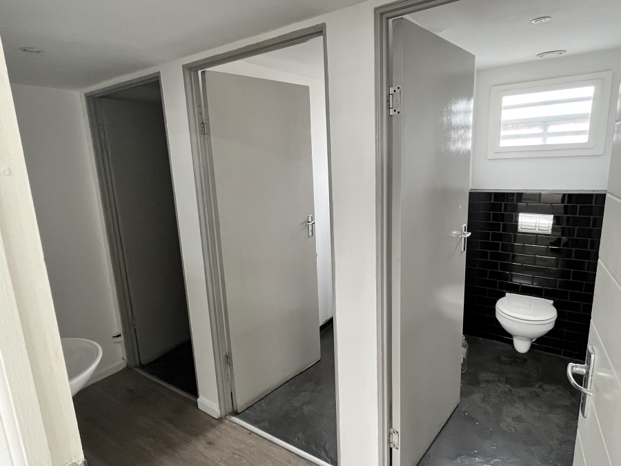 To Let commercial Property for Rent in Paarden Eiland Western Cape
